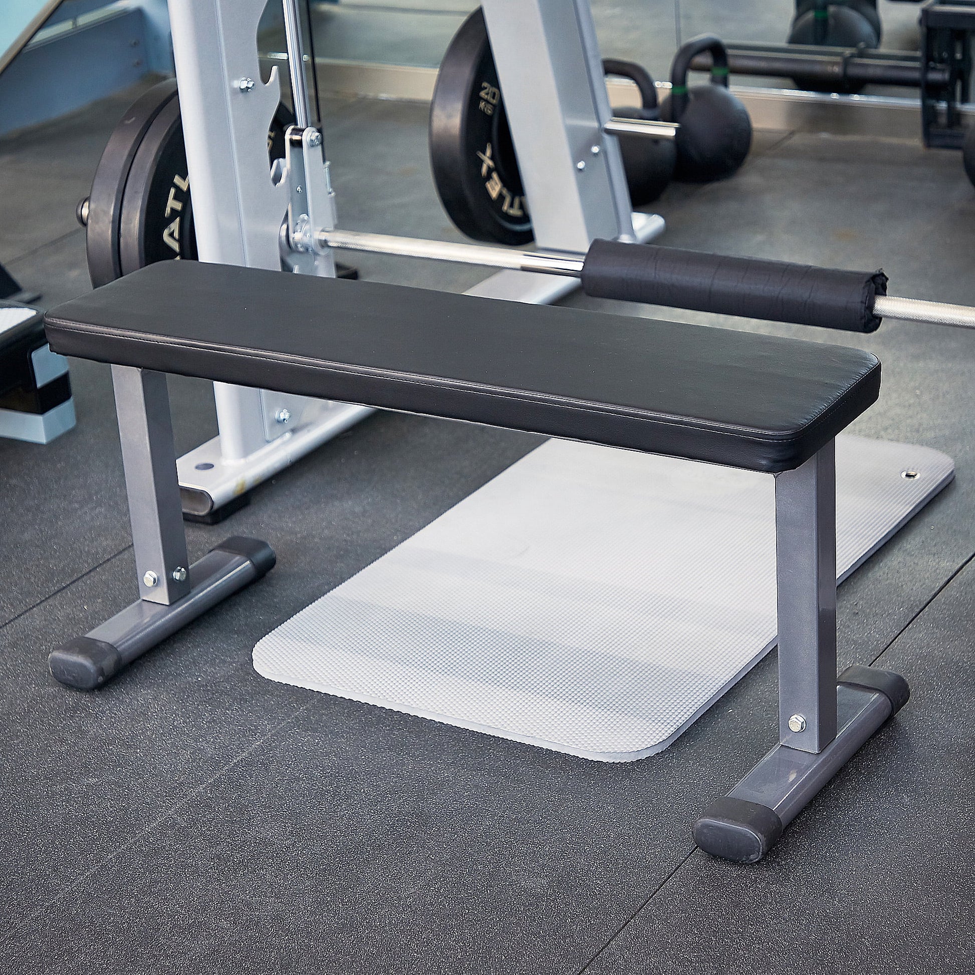 Heavy Duty Adjustable and Foldable Utility Weight Bench, Flat, 600-Pound Capacity